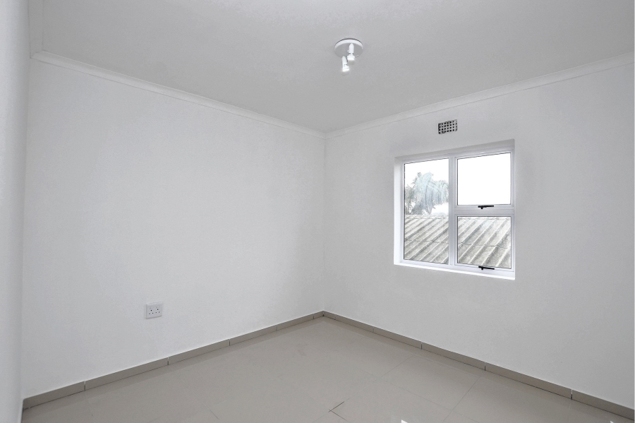 22 Bedroom Property for Sale in Oakdale Western Cape